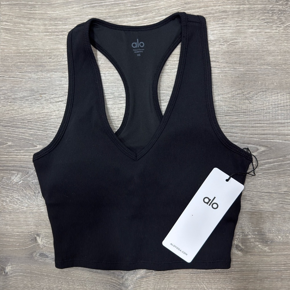ALO Yoga NWT Black Goddess Ribbed Cropped Racerback Tank